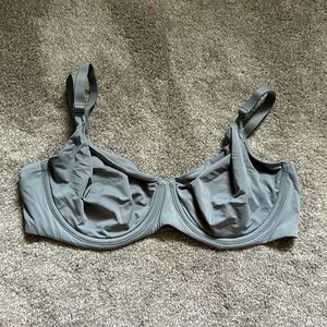 Victoria’s Secret unlined bra